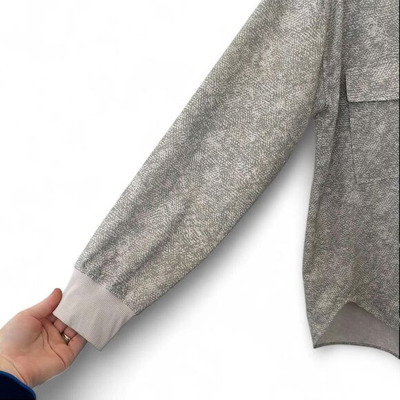 Athleta Zuma Grey Women's Top - Picture 2 of 7